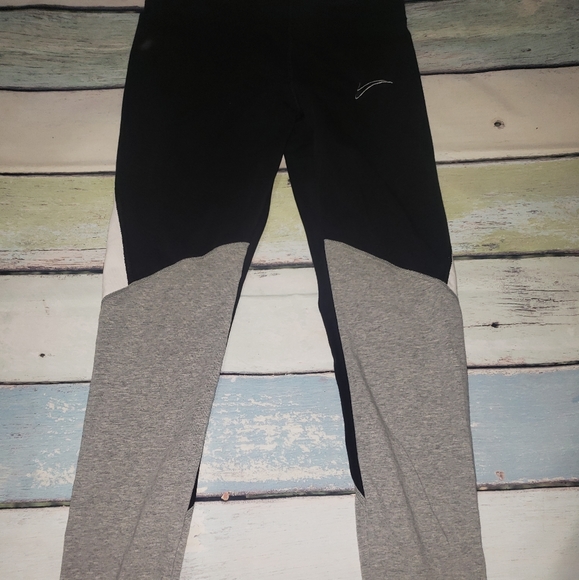 PINK Victoria's Secret Pants - Nike leggings